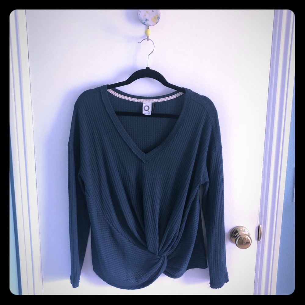 Anthropologie Akemi & Kin knotted top 👚